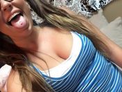 Nudzę się sama, uratujesz mnie?