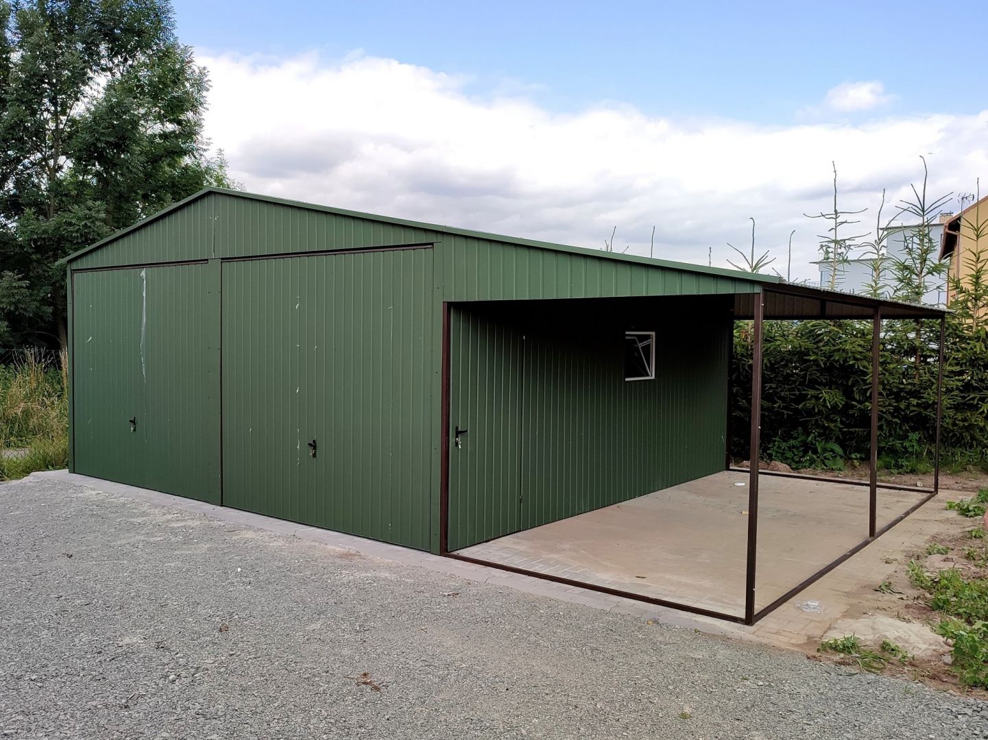 Solidny garaż blaszany z montażem GRATIS – Prosto od producenta!  - Zdjęcie 1