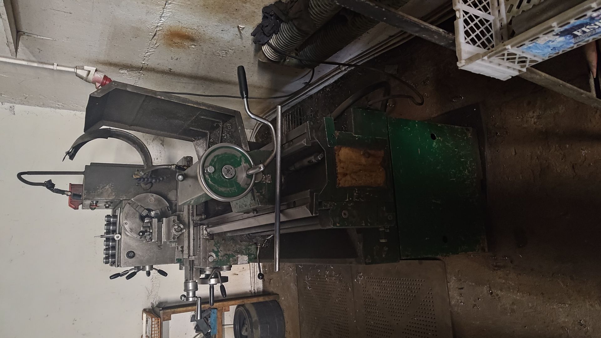 Tokarka uniwersalna TUM 35 – polska produkcja Toruń - Zdjęcie 1